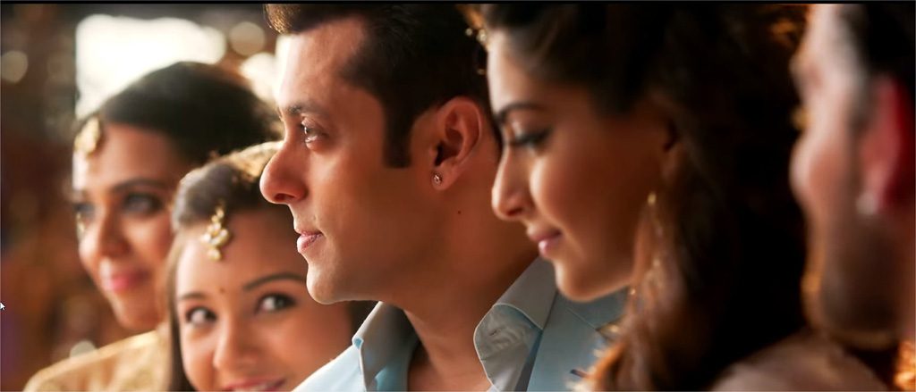 Prem Ratan Dhan Payo Official Trailer Salman Khan & Sonam Kapoor Sooraj Barjatya - YouTube - Google Chrome
